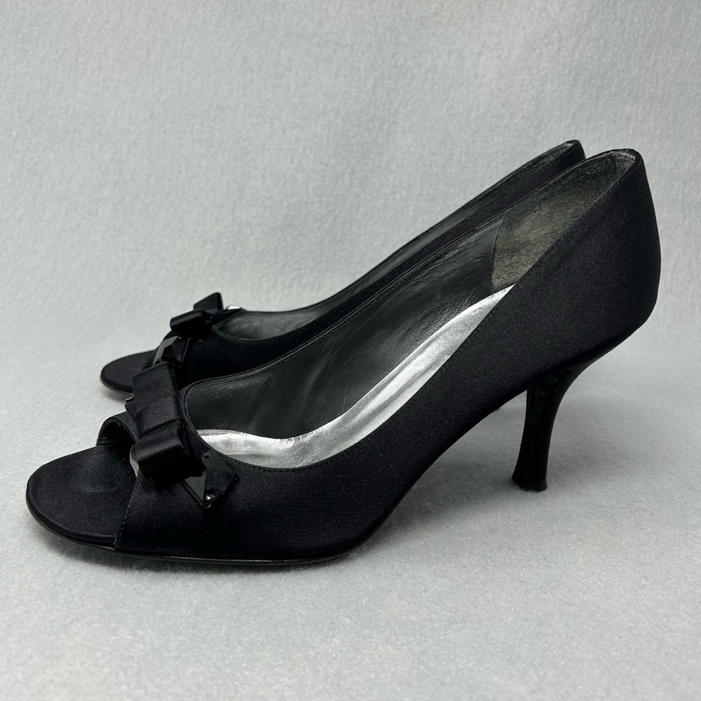 Stuart Weitzman Black Satin Heel Pumps Bow Women’s sz 7.5M